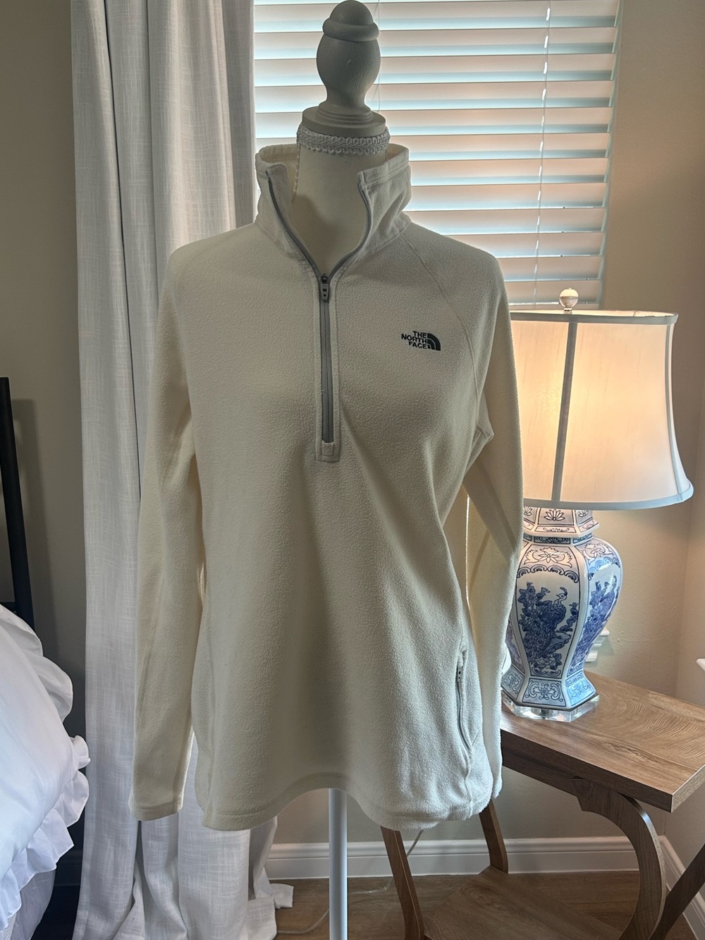 The North Face Women's Cream Quarter-Zip Fleece Pullover